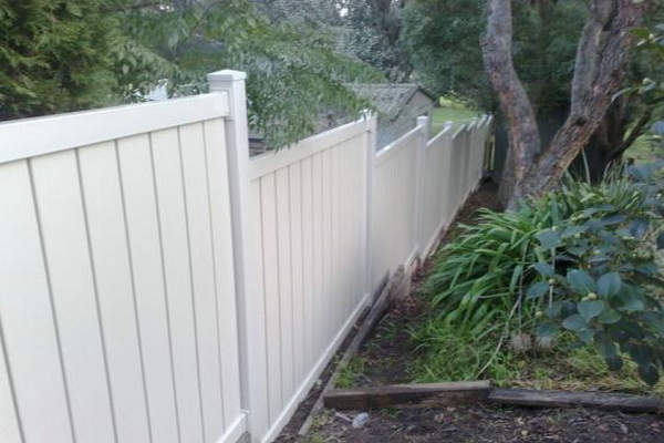 What Is Synthetic Wood Fencing Product