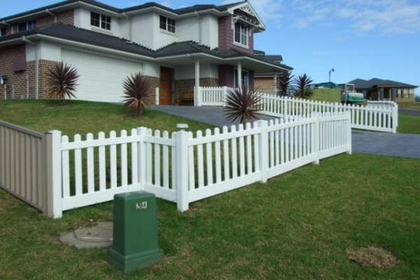 Buy Cheap Cost of Vinyl Fencing Product